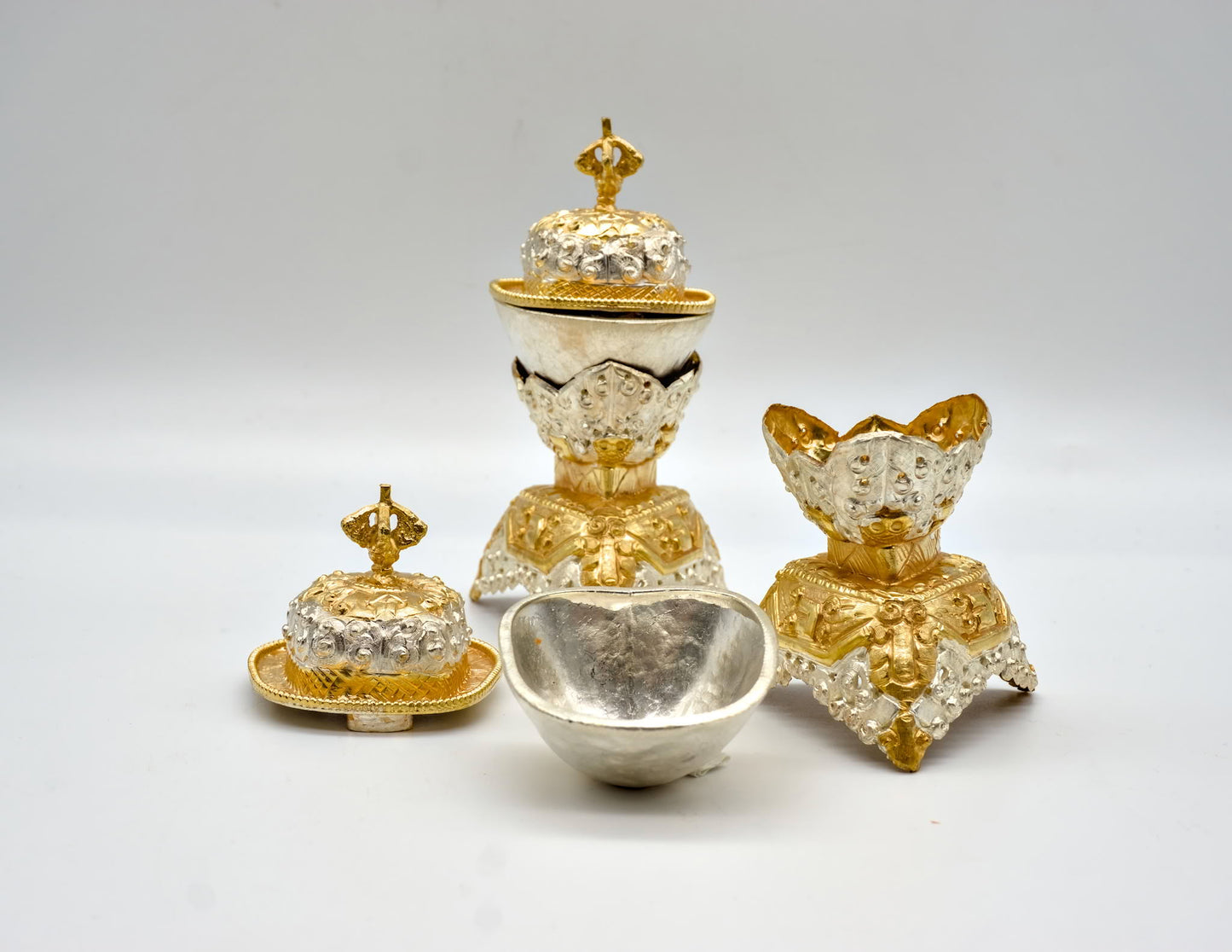 Paar Kapala aus Silber und Gold – 11,5 cm
