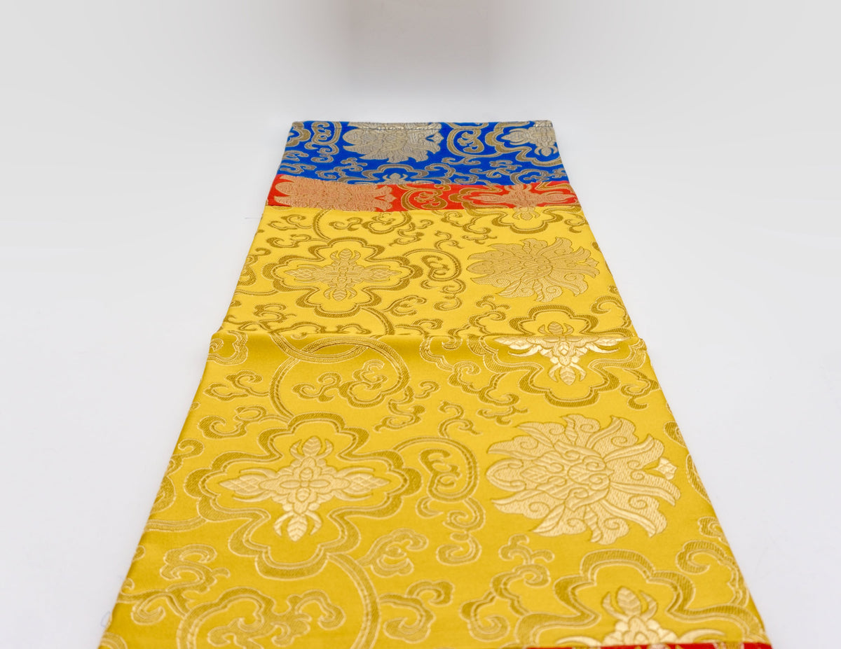 Square Classic Brocade - Yellow Center, 3 Colours
