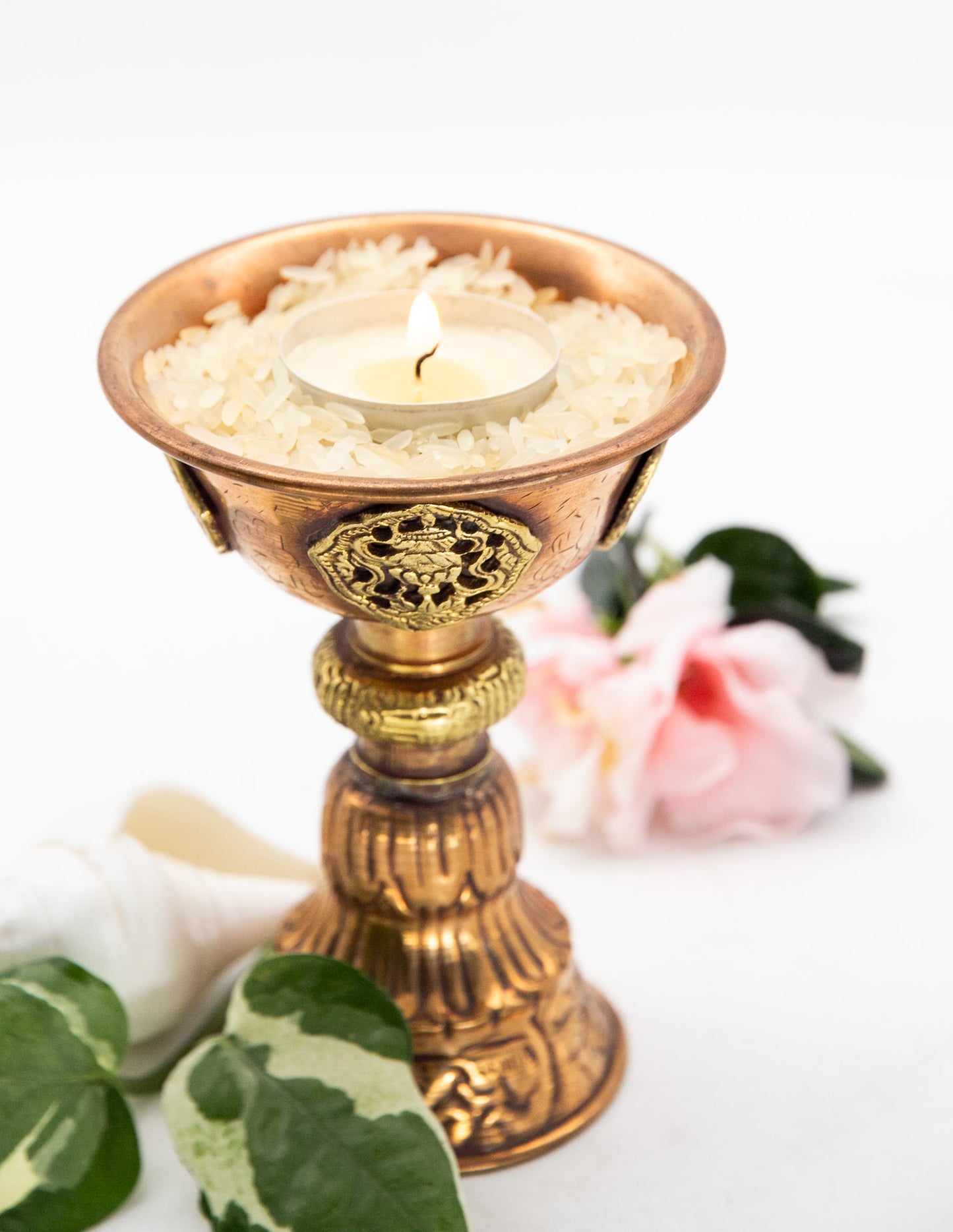 Geprägte Butterlampe, Kupfer – Tashi