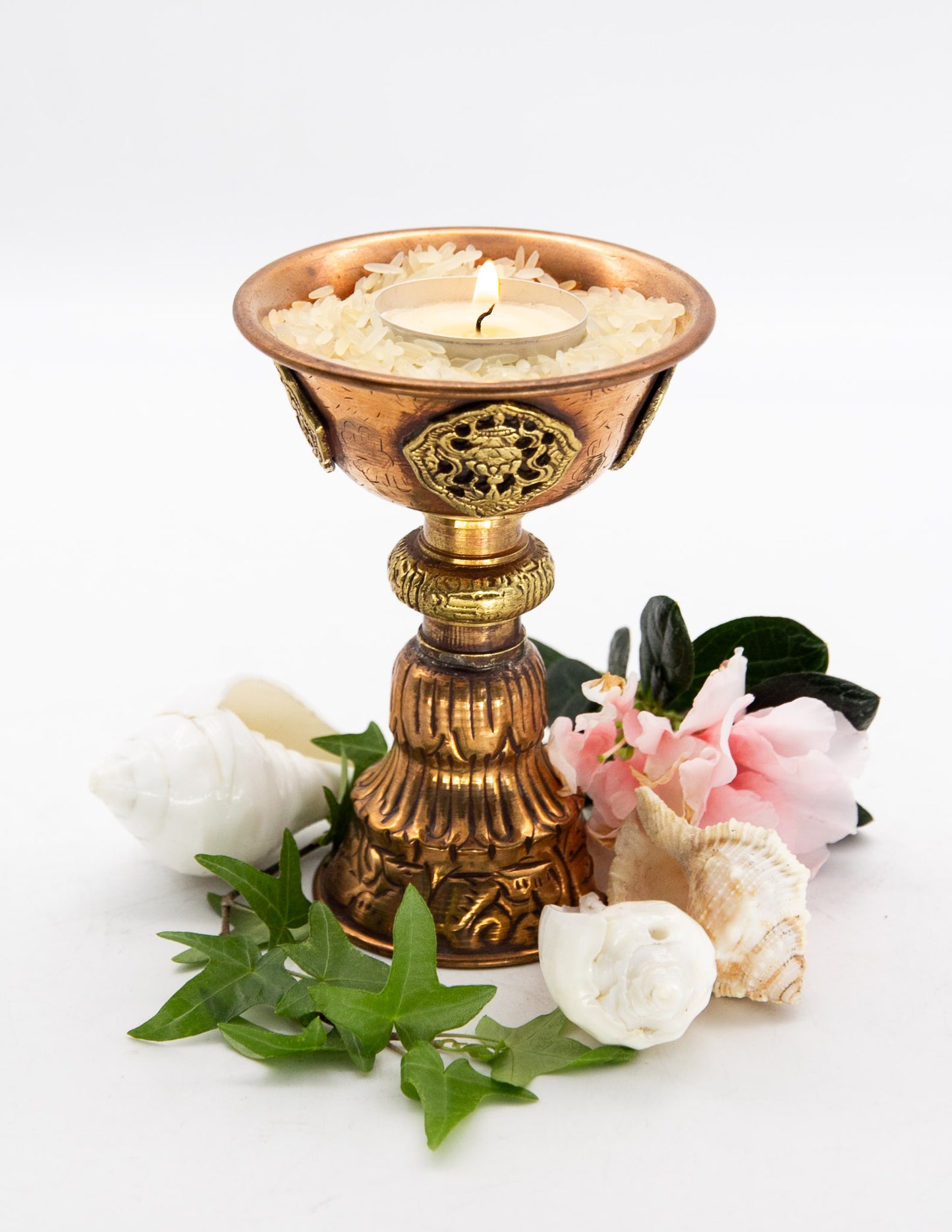 Geprägte Butterlampe, Kupfer – Tashi