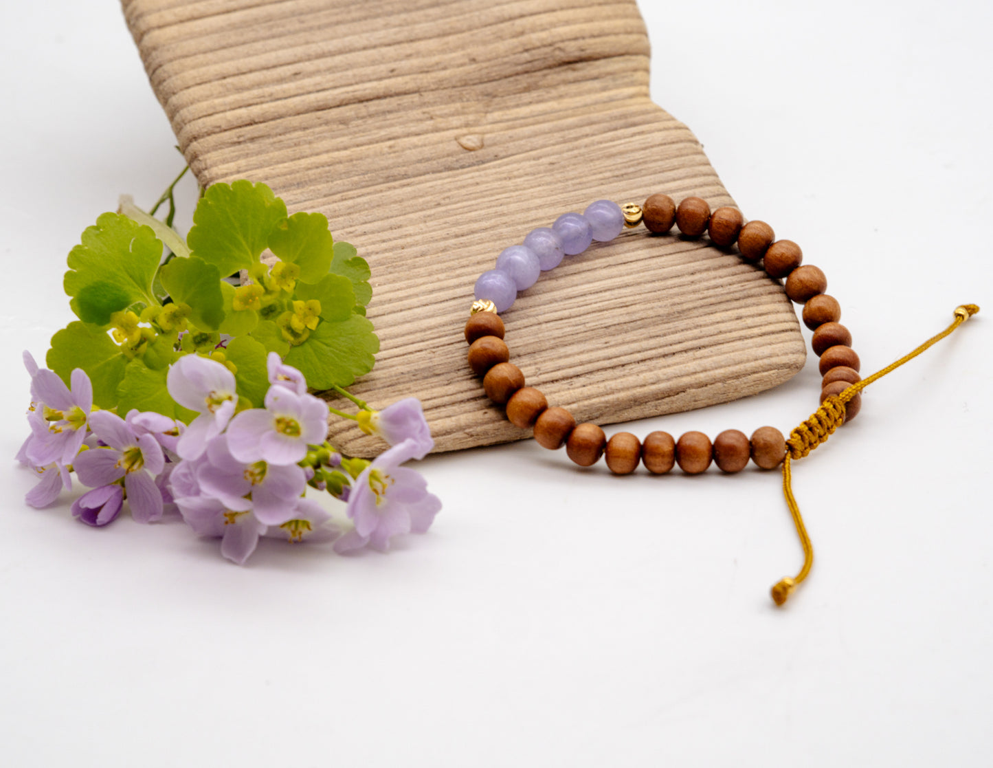 Handgelenk-Mala aus Sandelholz & violettem Angelit – 6 mm
