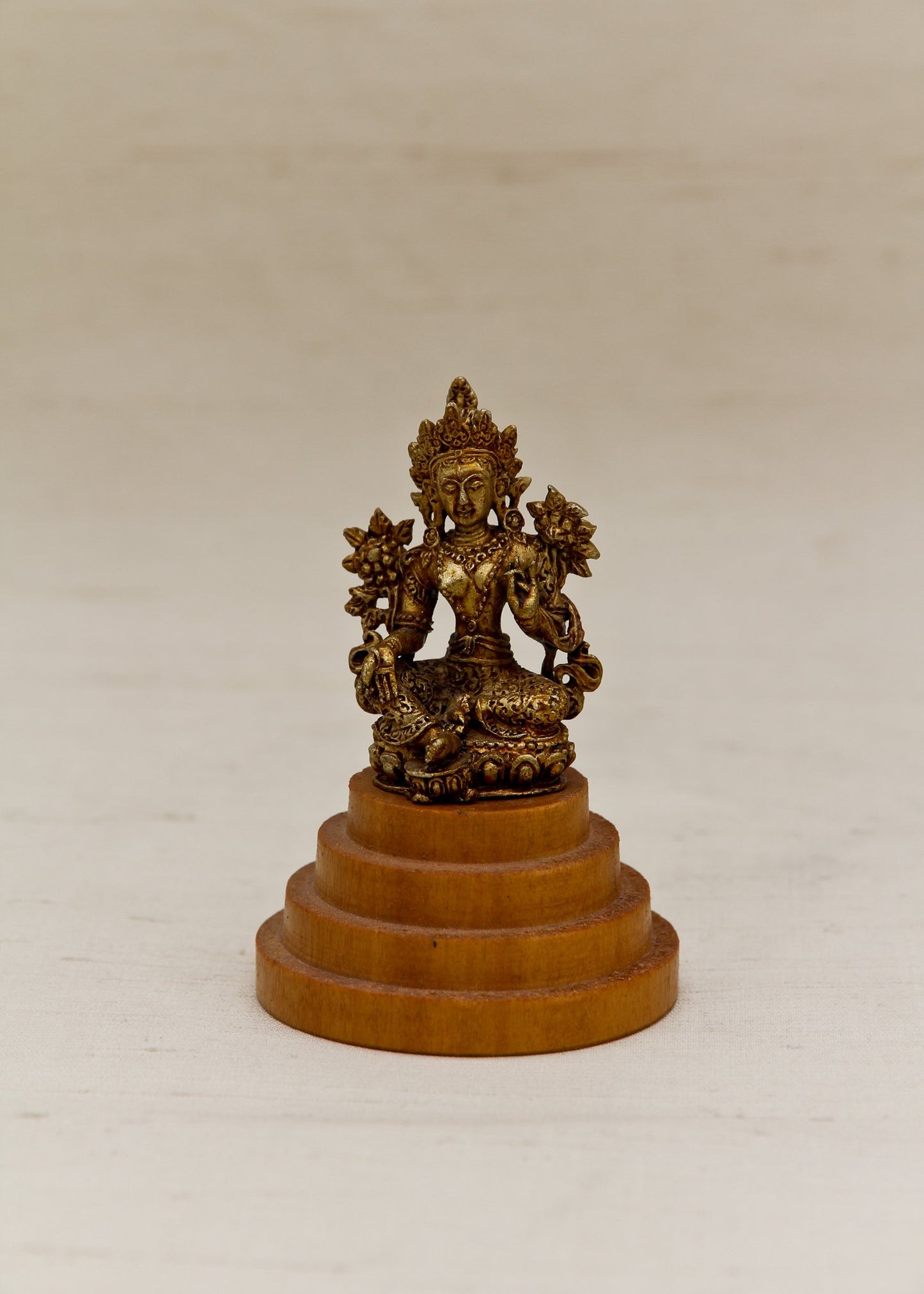 Miniatur-Gottheitsstatuen