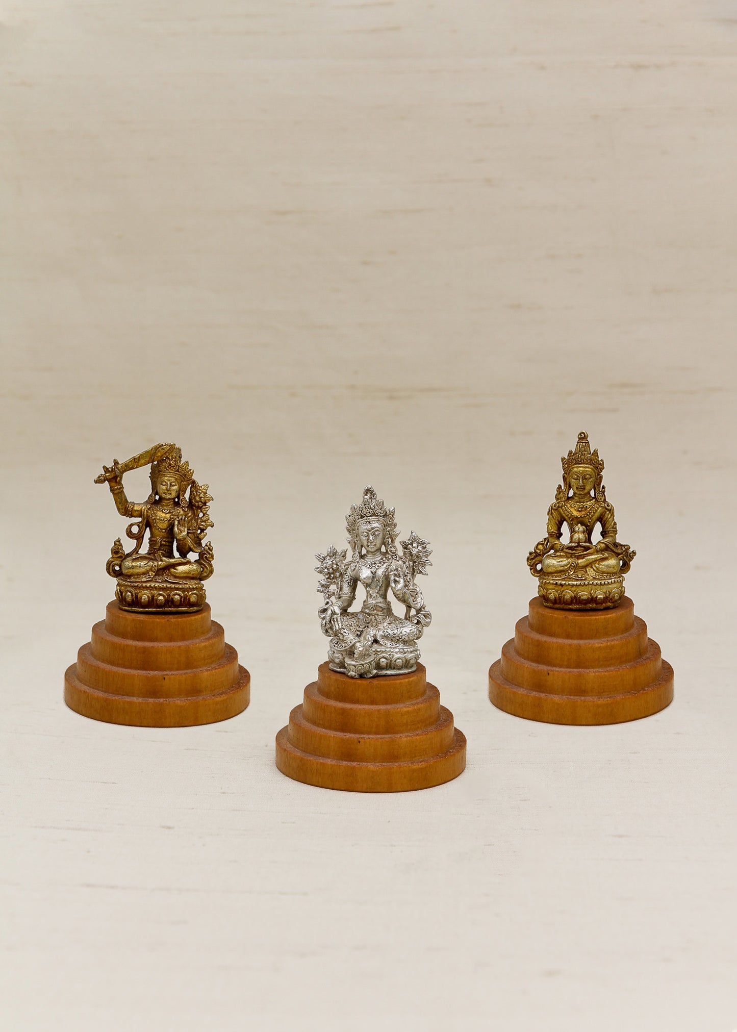 Miniatur-Gottheitsstatuen