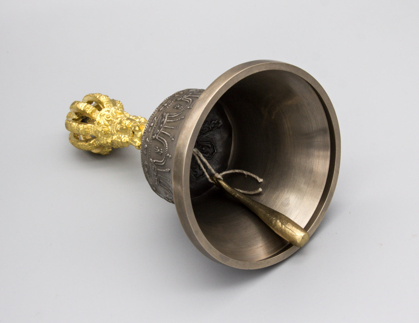 9-zackige Glocke & Dorje mit Goldkontrast I – Standard