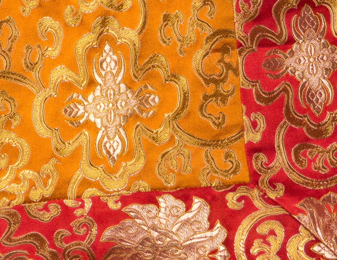 Quadratisches Brokattuch / Übungstischdecke – Rot & Orange