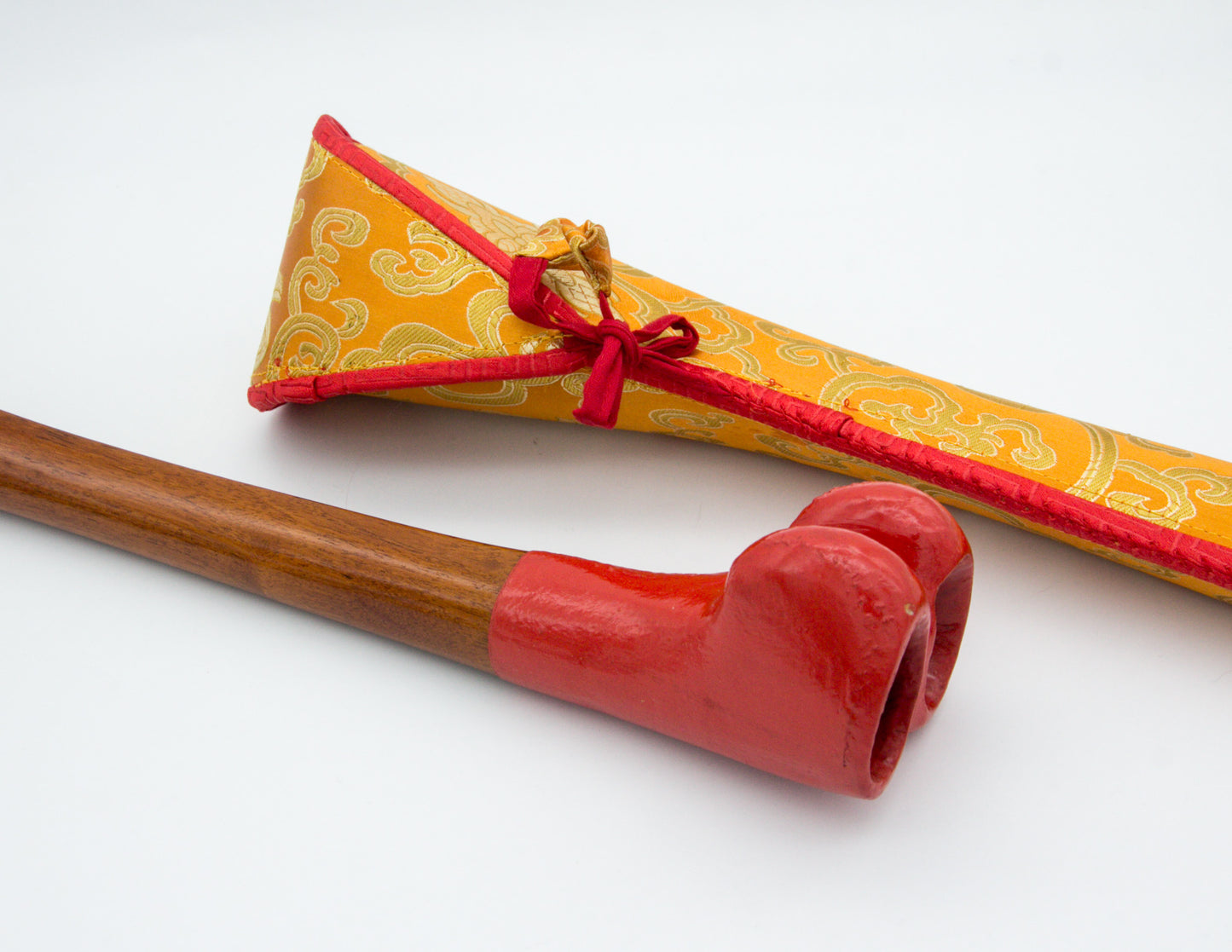 Holzkangling mit orangem Etui