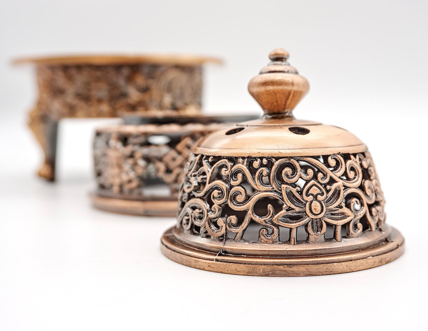 Räuchergefäß mit Löwengesicht