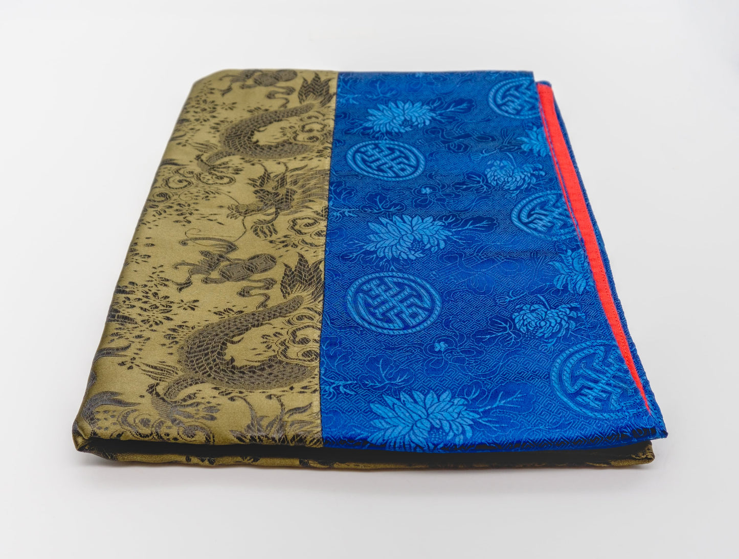 Square Brocade 'Dragon' – Olive Green Center 90x90 cm
