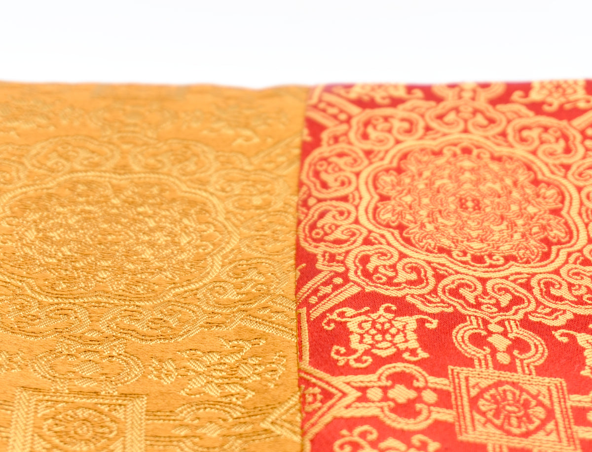 Runner Antique Pattern Brocade – Golden Center