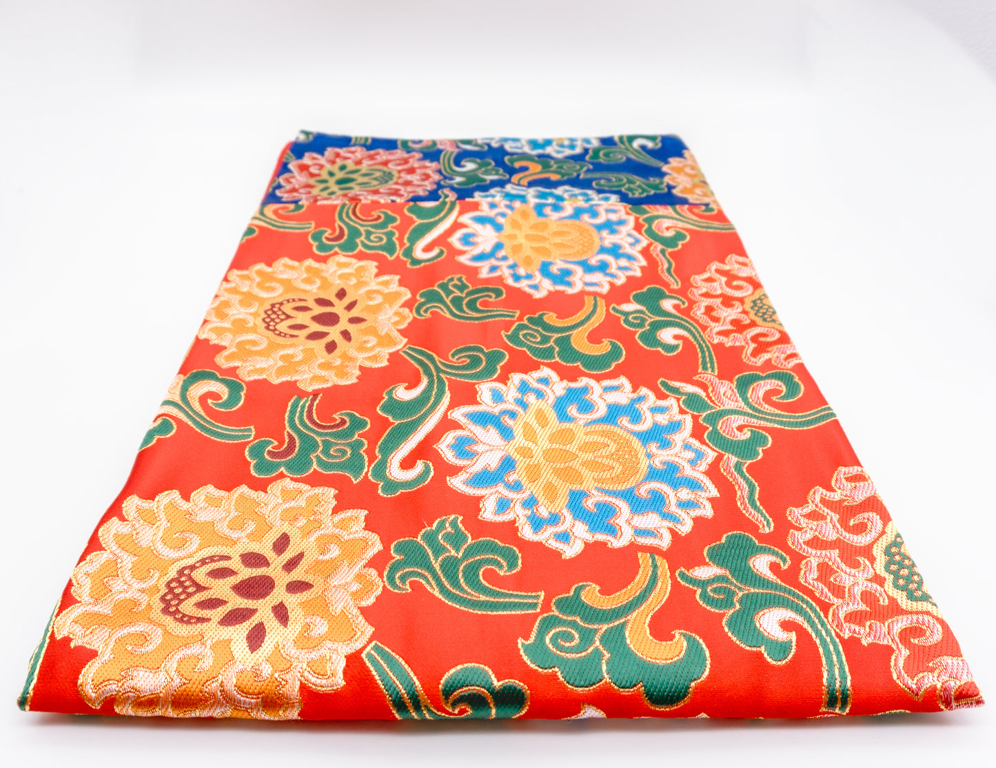 Rectangular Brocade – Red Center 198 x 90 cm