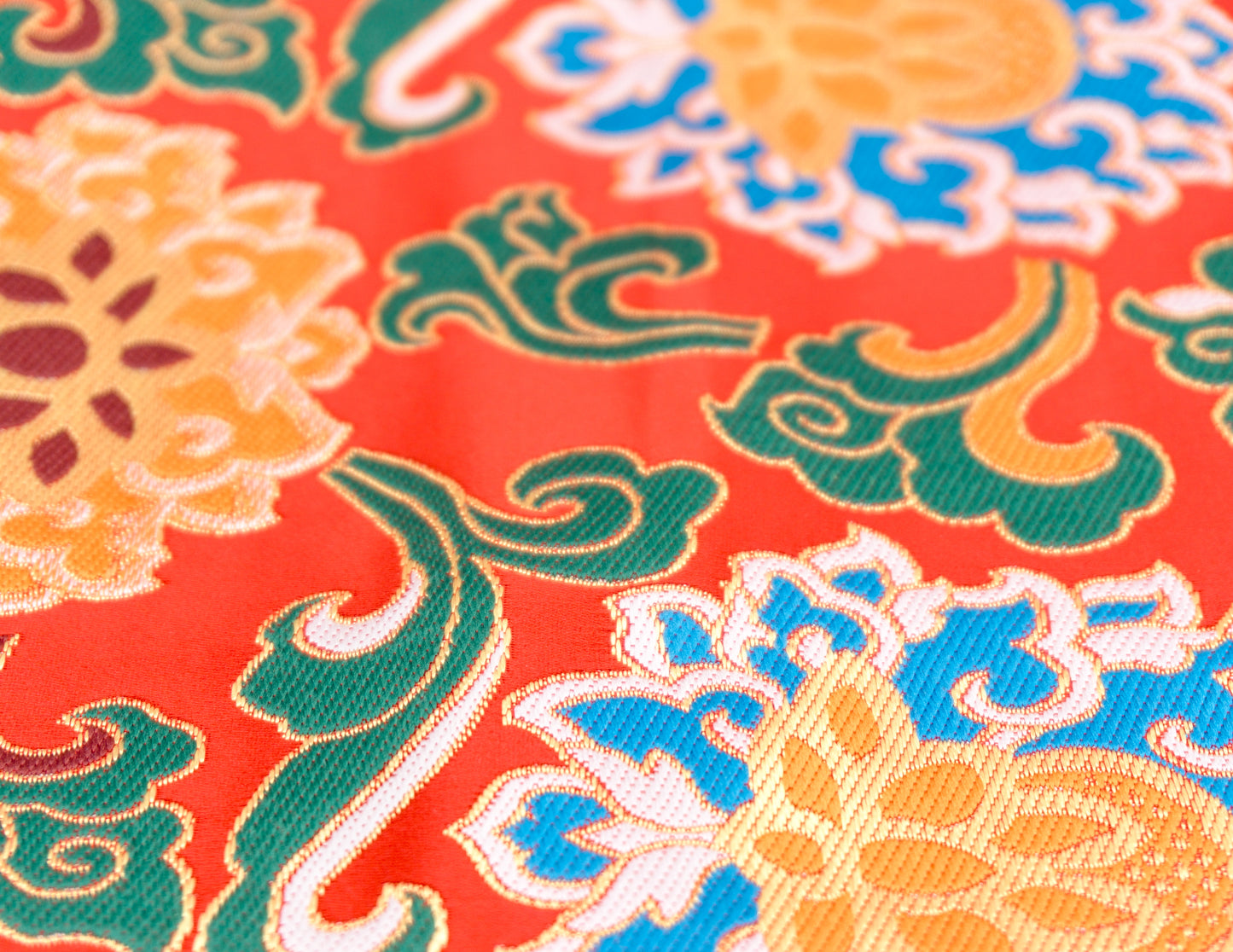 Rectangular Brocade – Red Center 198 x 90 cm