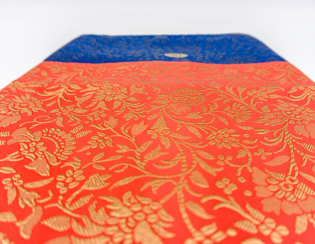 Square Brocade 70x70