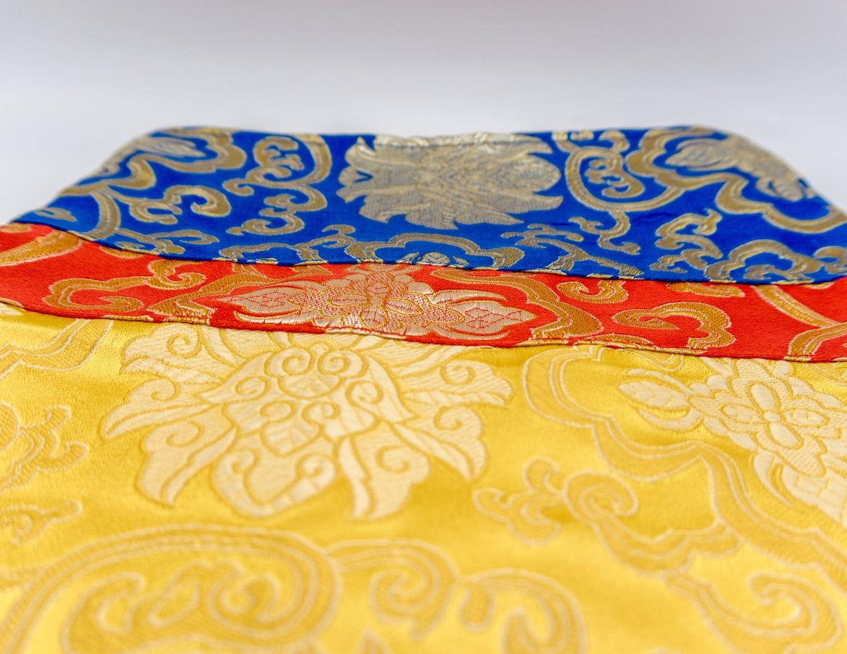 Square Classic Brocade - Yellow Center, 3 Colours
