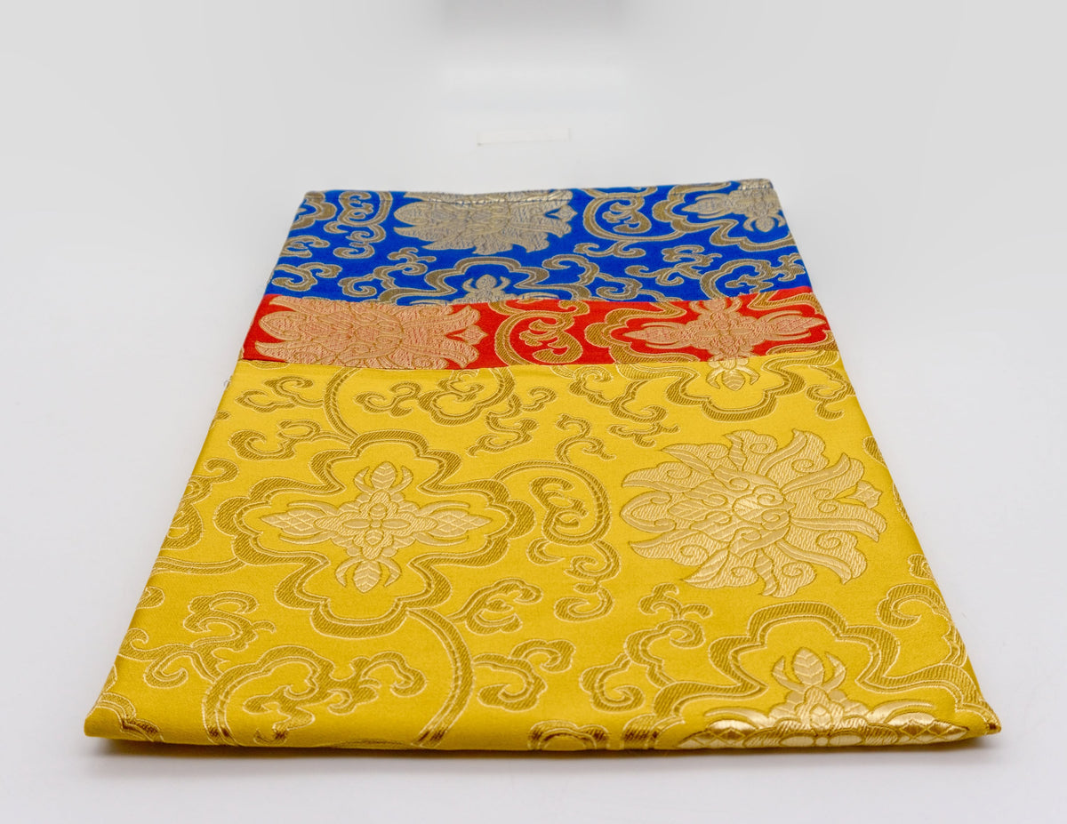 Square Classic Brocade - Yellow Center, 3 Colours