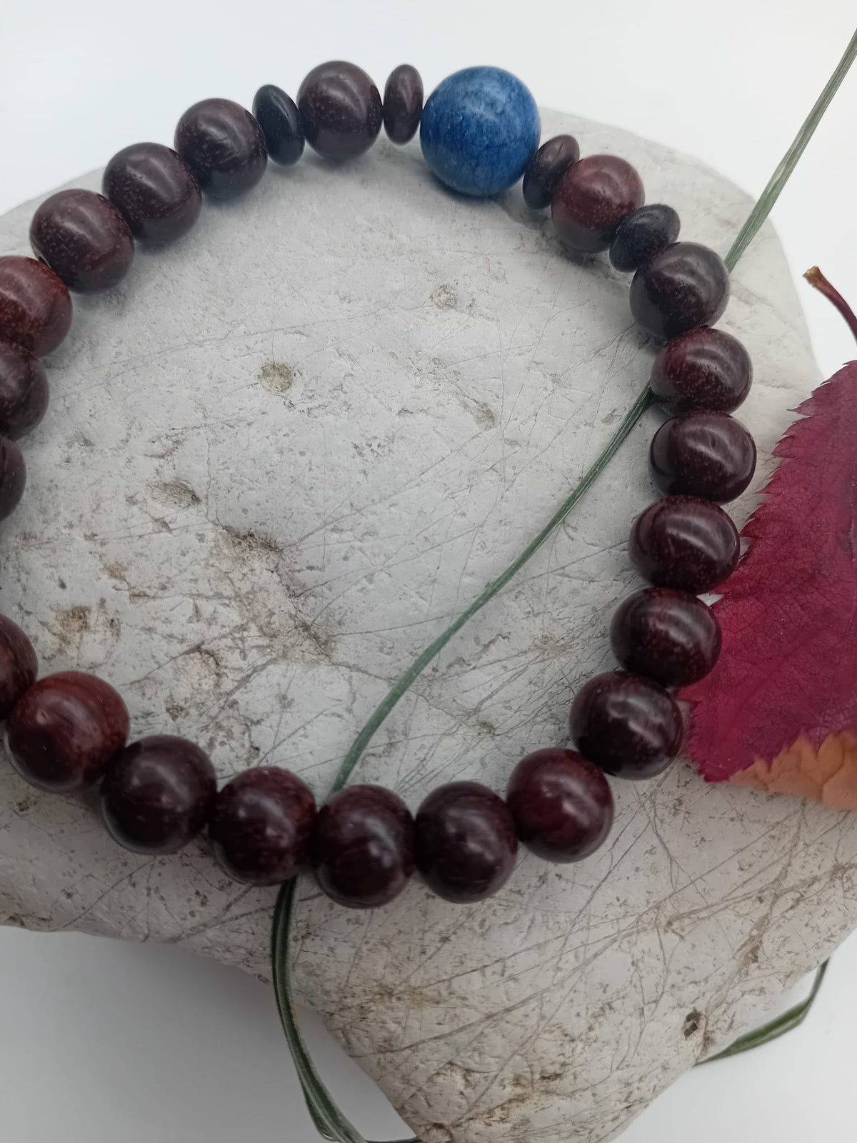 POS Red Sandal 9mm & Lapis Lazuli Bracelet