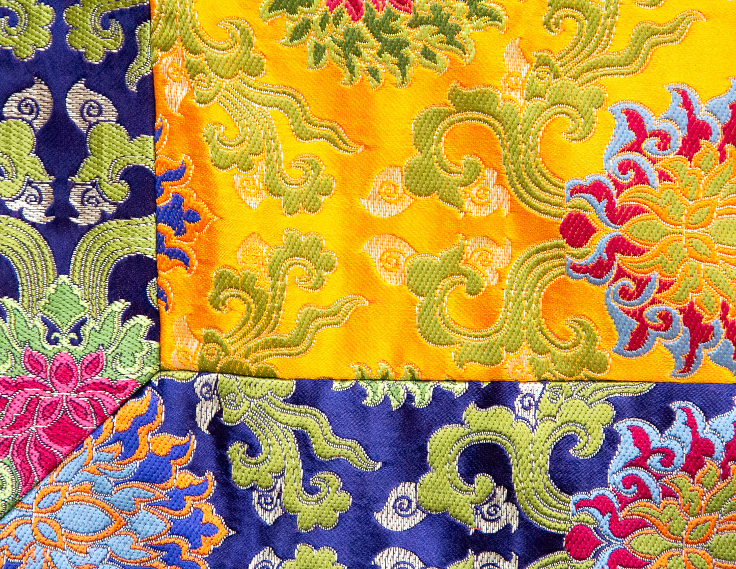 Square Brocade Cloth – 70 x 70cm I