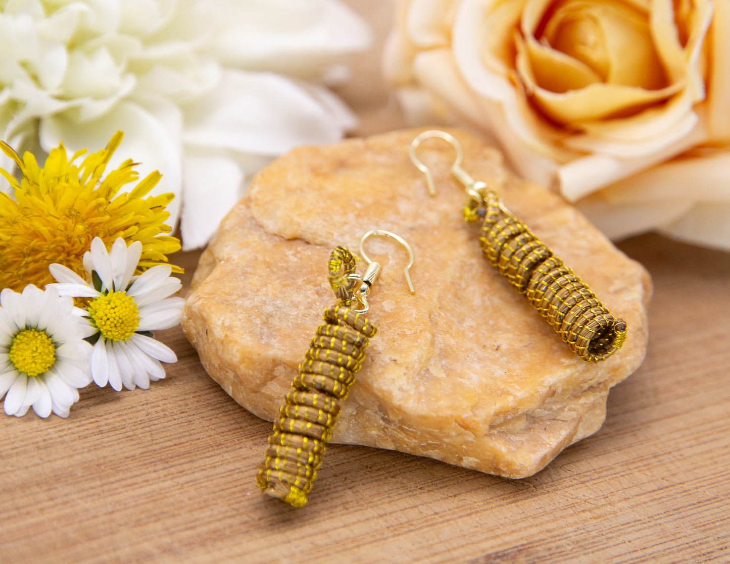 Golden Grass Earrings - Tunnel