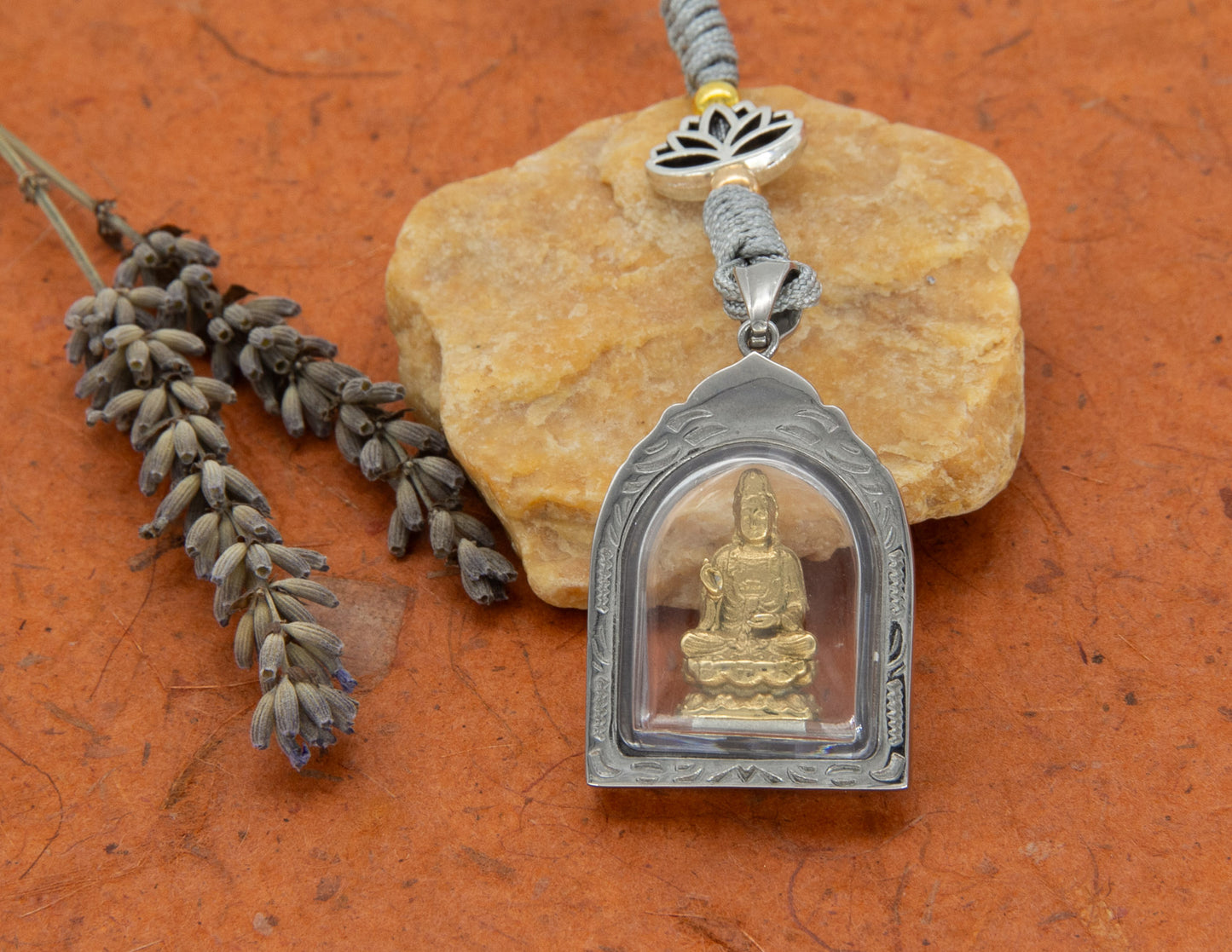 Guanyin Buddha Blasenamulelt-Schlüsselanhänger