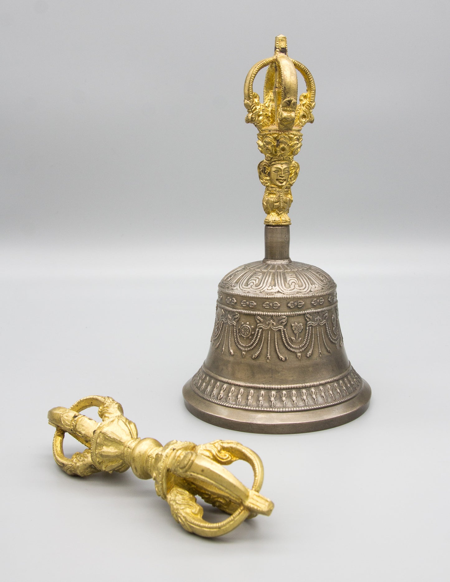 Fine Quality Bell & Dorje with Gold Contrast IV – Standard