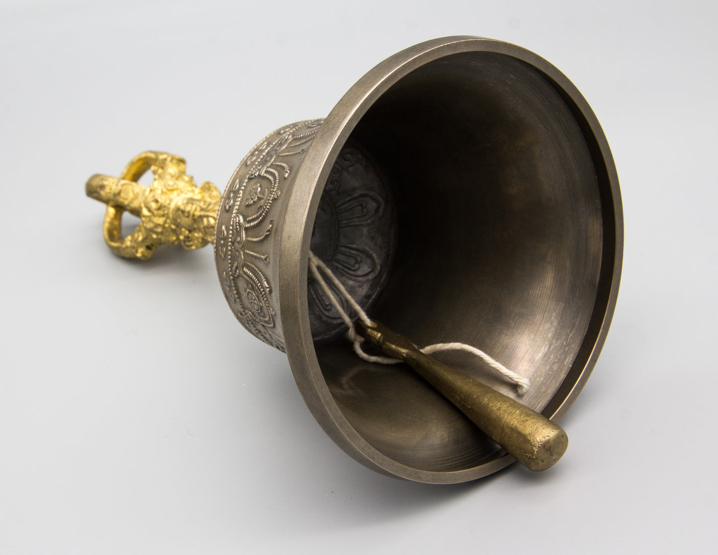 Fine Quality Bell & Dorje with Gold Contrast IV – Standard