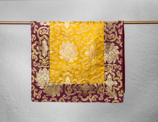 Tissu de brocart standard/couverture de table de pratique – violet et jaune