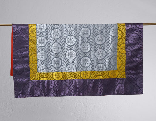 Tissu de brocart carré – argent, jaune et violet