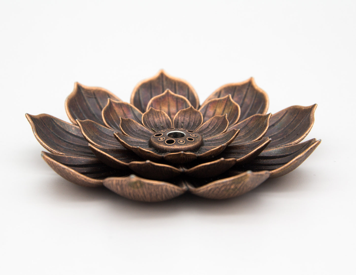 Flacher Lotus-Räucherstäbchenhalter aus Messing